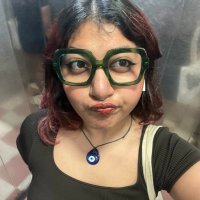 girly pop (@yeetdatweet) 's Twitter Profile