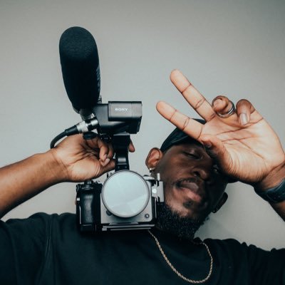 I enjoy telling stories through a lens 🎥🎬
