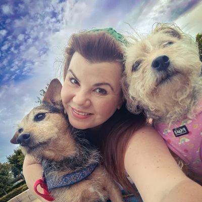magikalmelissa's profile picture. writer, director, performer. coastal rower. Owned by Roxy and Rafferty.I give myself very good advice which I seldom follow.