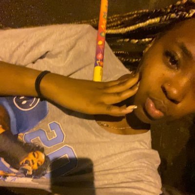 Zyiaburton's profile picture. 