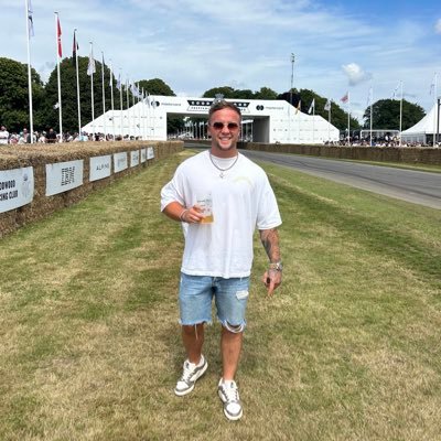 Business owner & Tuning specialist at OTL Tuning. GT4 + Porsche Racing Driver 🏆 Top 40 Singer/Songwriter & Recording Artist.