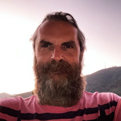 psicanalista vê se ao menos me engole mas não me mastiga assim