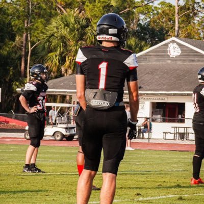 South Fork High School🐶| Class of 2025| 5’11/175 lb💪🏽 | RB/WR🏈| 📍Stuart FL | 📞772-281-1879| omarm.footballrb4@gmail.com|