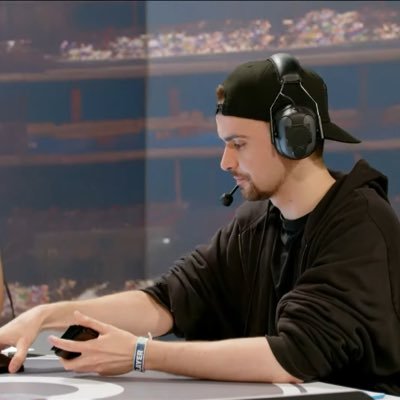 v1nce__'s profile picture. 🇩🇪 453CP