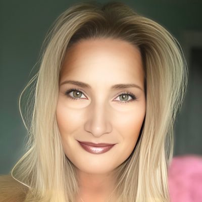 floridachic123's profile picture. 