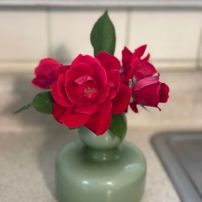 beth_dockery's profile picture. 🏠Home & Living 💖 Believer | Wife | Mompreneur of Two 📍PH🇵🇭- PA🇺🇸