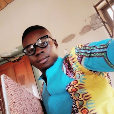 Am young and energetic man who is a graphic designer, digital marketer, and desktop publisher.
Always work hard under pressure without any supervision.