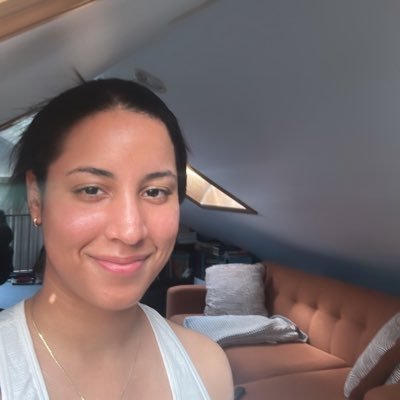 ghxstdoro's profile picture. journaling