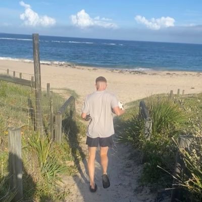 25 |📍Central Coast 🇦🇺 | 👨💻 Media and Marketing @ccmariners, formerly @LUFC | ⚽️ Semi-professional footballer | 🙋♂️ All views my own.