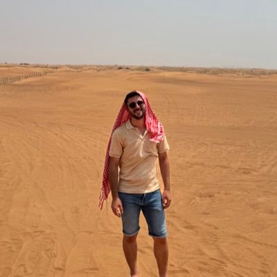 YnsEmre811's profile picture. 