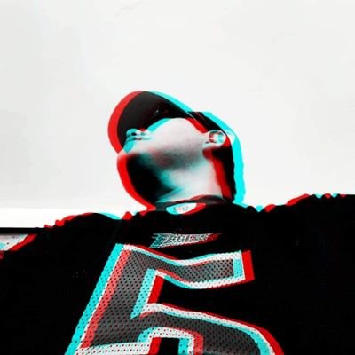 DaimonJS77's profile picture. Un vago cualquiera... Amante de la filosofía 📚, el survival horror 🧟‍♂️, barista ☕, emprendedor 💼 y reportero 📰 en TaggedMX...