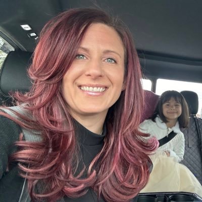 Amanda_Balcazar's profile picture. Entrepreneur, wife, momma, dog lover, dreamer, CEO, life changer, happiness spreader, not normal.