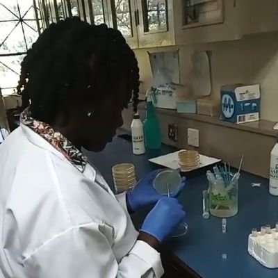 #Phagehunter#
#AMRmustGo#
Medical Doctor, Research scientist majoring in Bacteriophages.
Phage therapy Vs resistant bacterial strains is a game changer.