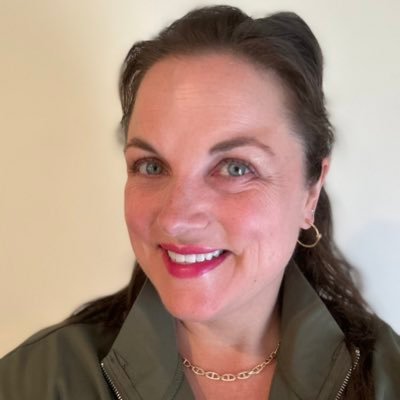 KarynMartin's profile picture. Female entrepreneur & program chair @prsaboston - Sagittarius with the gift of gab - Here to connect, create & be kind