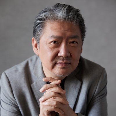 MaestroLongYu's profile picture. Sharing and connecting cultures and the world through music. 🌏🎼 @DGClassics Artist.