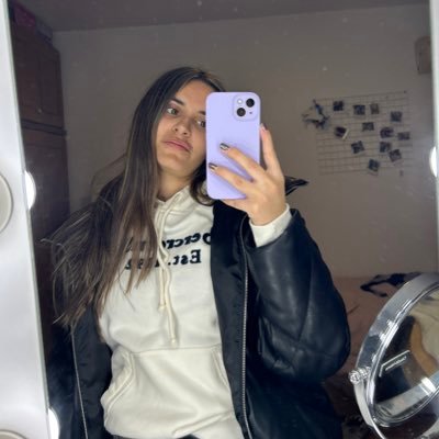 camgoria's profile picture. 