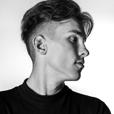 alexsayze's profile picture. 