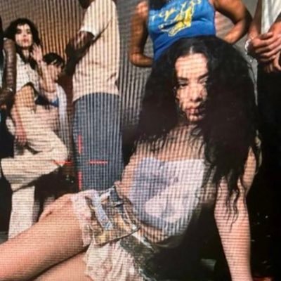 B2bremix's profile picture. it's B2bremix baby