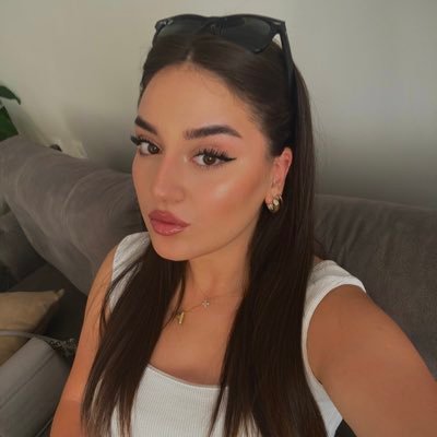 zehraaorhn's profile picture. 🪩🫠🧋🛍💅🏻🎆💄🦀🇦🇱