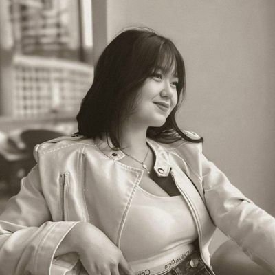 Mhaey's profile picture. ghost-in-the-making