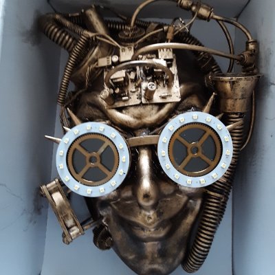 Producer, beatmaker, bunker dweller, full-time robot. Crafting sounds from the underground