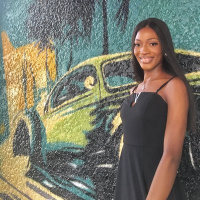 👩🎓 Political scientist 💁 Aspiring Fashion model 5f'11 🏐 Volleyball player 🎂 April 16th 💪 A strong lady who believes in her self. Rotaractor.