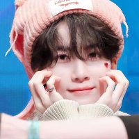 ree (@intrwoo) 's Twitter Profile