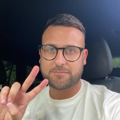 dougbayleyjnr's profile picture. Lifes a garden... Dig it 🫡   - Glasgow Rangers 🇬🇧