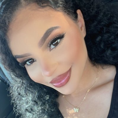 sammie_alexiss's profile picture. 👯‍♀️