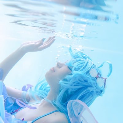 🧺 : 20 | multifandom | cosplayer | แอคบ่นรีลงงานคอสบ้าง 𓈒 *