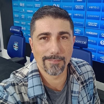 Setorista, solito, independente, falo de Grêmio, informações e opiniões com um pouco de ironia. Gostou siga, não gostou, um abraço. Estou no YouTube ( link 👇)