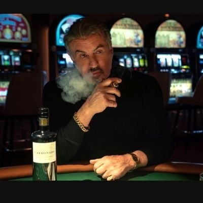 Mikedgafck's profile picture. 