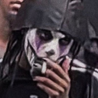 yeezyenjoyer_'s profile picture. (cuenta parodia)