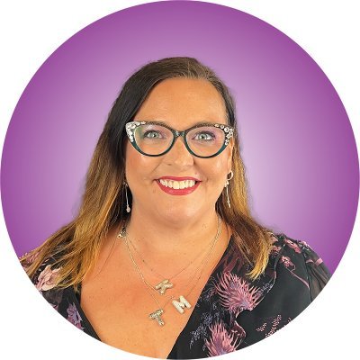 Mom, book lover, and seller for Libraria!