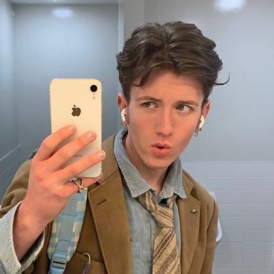 twinkamisu's profile picture. i will destroy hugh jackman