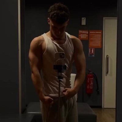 blaizer_fn's profile picture. créateur de contenu gym https://t.co/oUq2c1kxHF