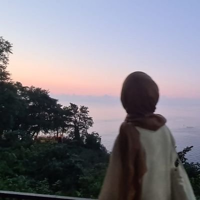 cicekub's profile picture. 