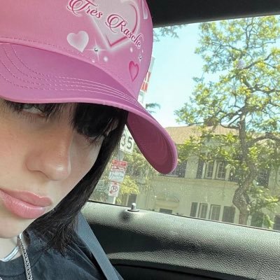 Fraancisss_05's profile picture. 