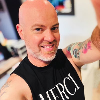 Cis gay man. His/Him. Author of Mr Impossible & Nine Tenths OUT NOW! Writer of The Girl In The Hat musical, Tiny Giant & Pisstaker.