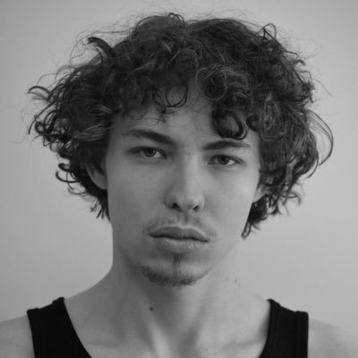 tryggcs's profile picture. Facially challenged man who "enjoys" playing Counter-Strike