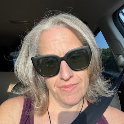 sarahptracy's profile picture. Make a difference. Ready 2 change my life now. Mama of 2 Rescue Kitties. Find your strength. NF Fighter. #findyourstrength #startover #adoptdontshop #endnf