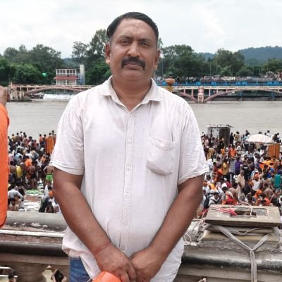 सर्वे भवन्तु सुखिनः सर्वे संतु निरामया,सर्वे भद्राणि पश्यन्तु मा कश्चिद दुःख भाग भवेत।