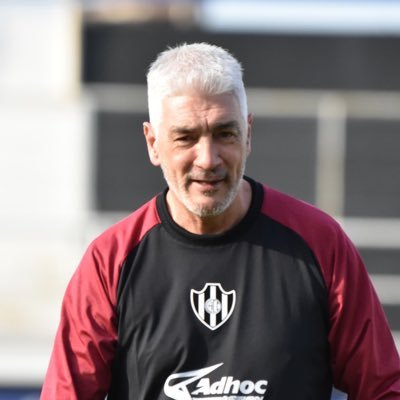 Cuenta Oficial , Ex Futbolista - Ex Combatiente. Director Técnico @cacc_sde Instagram @omardefelippedt