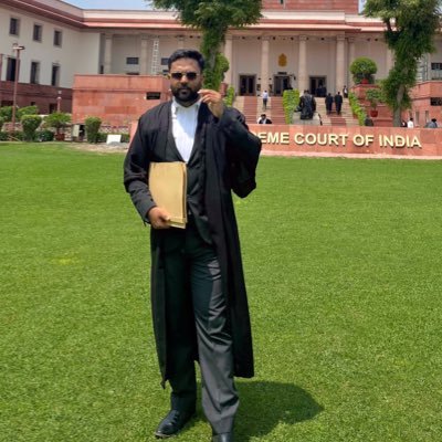 AdvSimraan's profile picture. 