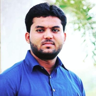 लहरों से डरकर नौका पार नहीं होती।
कोशिश करने वालों की हार नहीं होती।।