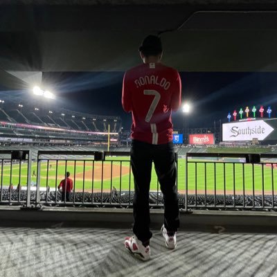 _illestjonnyy's profile picture. 🇲🇽On the come up | Living out my #Dreams | Nothing worthwhile is easy |@ManUtd ♥️ My Mind Is Free🦅🐐