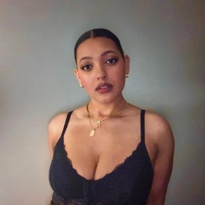 💗 She/Her • black • poly • bi • magical • milf 💗