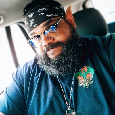 spacebear84's profile picture. Just your Average Poly-Minded, Bearish, Nerdy, Moon Jockey, who enjoys being a Nerd and making other nerdy Bearish Friends.