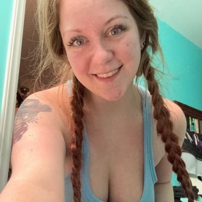 18+ your favorite sexy girl DM for your content available for meetup ,FaceTime sessions. booking: