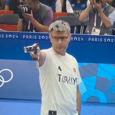 franciscoalb21's profile picture. Lisboa, Coimbra | ig:1brenko